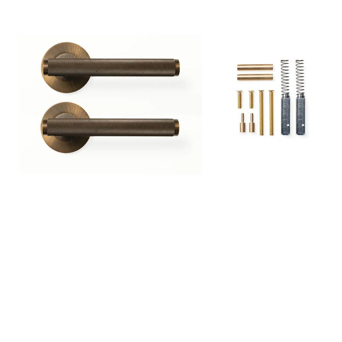 Momo Bellevue Knurled Door Handle Set Bronze